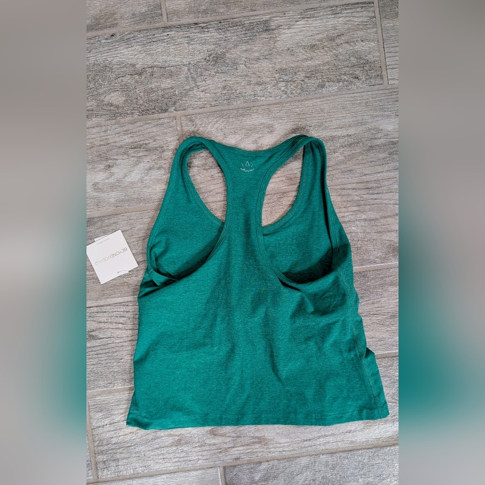 Beyond Yoga Green 1X Racerback Tank NWT